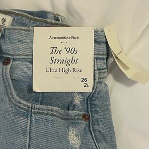 Ultra High Rise 90s Straight Jeans A&F NWT